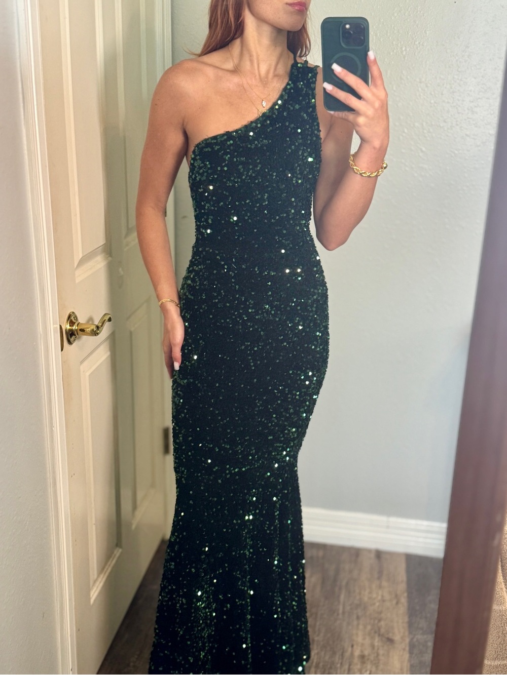 Green Sequin-Embellished One-Shoulder Mermaid Prom Gown